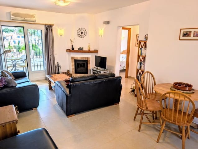 3 makuuhuone Omakotitalo myytävänä paikassa Benitachell / Benitatxell mukana uima-altaan - 325 000 € (Ref: 10072685)