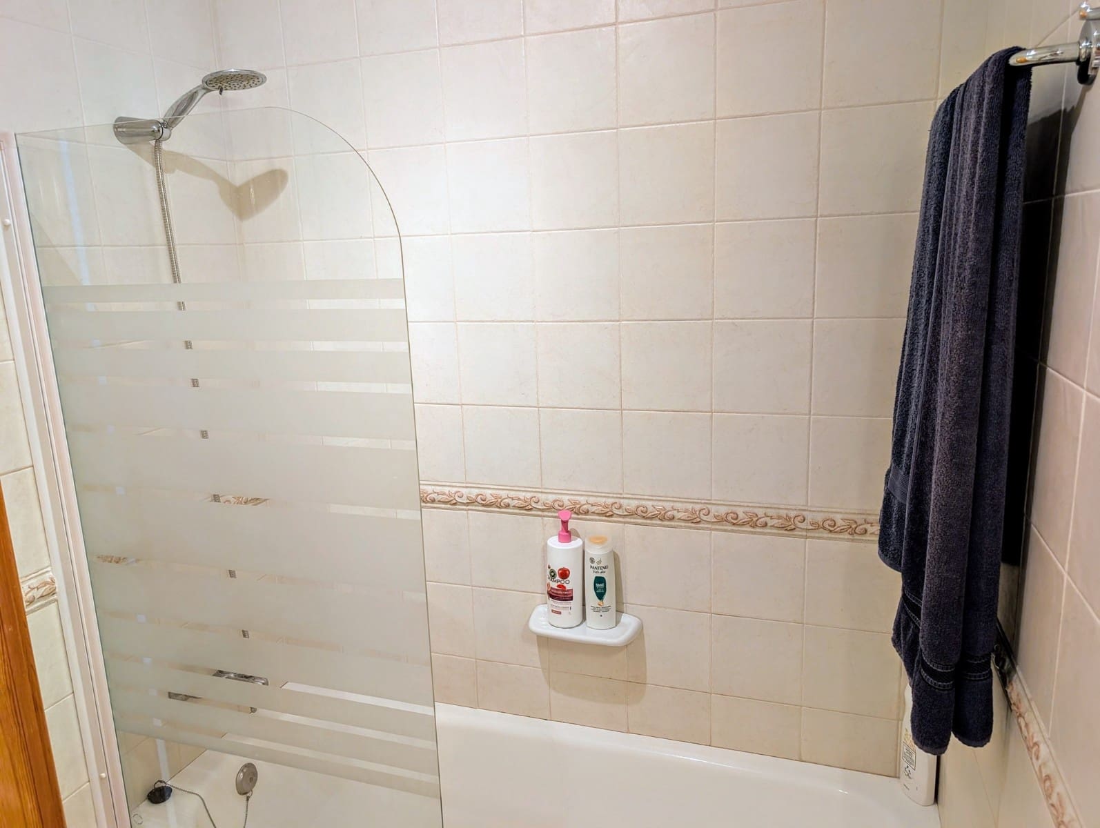 3 makuuhuone Omakotitalo myytävänä paikassa Benitachell / Benitatxell mukana uima-altaan - 325 000 € (Ref: 10072685)