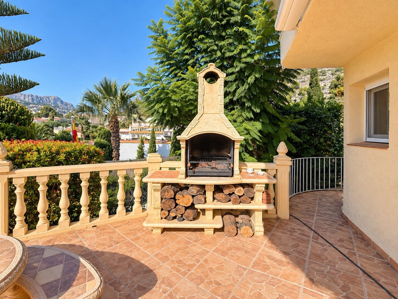 Chalet de 3 habitaciones en Calpe / Calp en venta con piscina garaje - 695.000 € (Ref: 10072953)