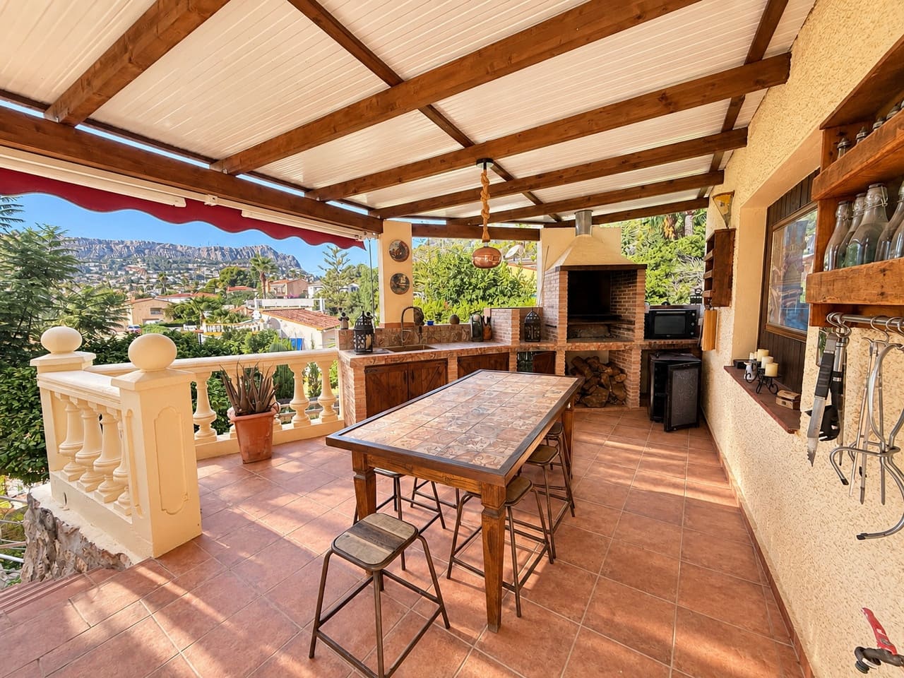 Chalet de 3 habitaciones en Calpe / Calp en venta con piscina garaje - 695.000 € (Ref: 10072953)