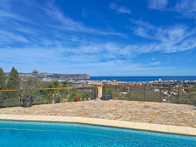 Chalet de 4 habitaciones en Javea / Xàbia en venta con piscina garaje - 1.685.000 € (Ref: 10081419)