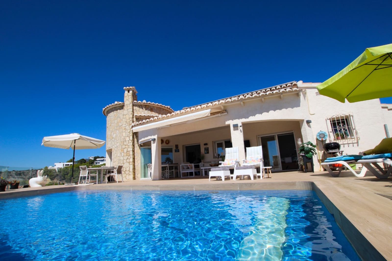 4 Zimmer Villa zu verkaufen in Teulada mit Pool Garage - 920.000 € (Ref: 10081422)