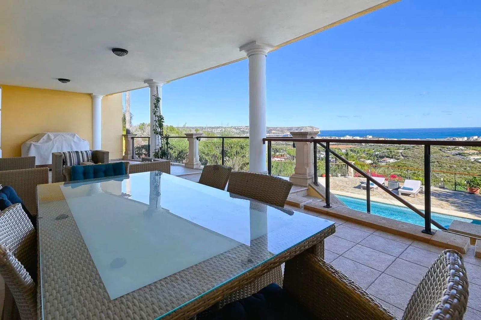 Chalet de 4 habitaciones en Javea / Xàbia en venta con piscina garaje - 1.685.000 € (Ref: 10086344)