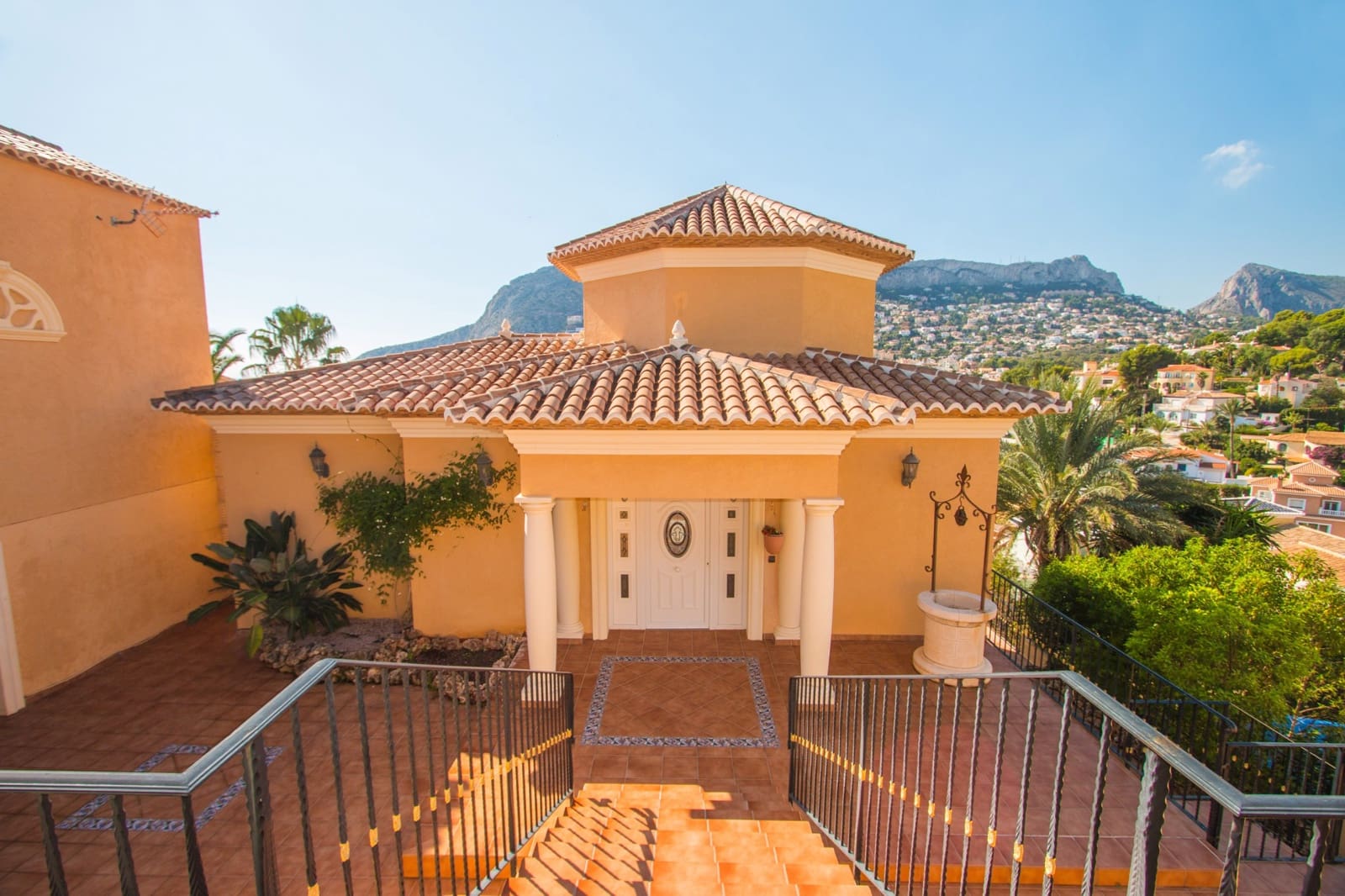 5 makuuhuone Huvila myytävänä paikassa Calpe / Calp mukana uima-altaan - 1 900 000 € (Ref: 10098693)