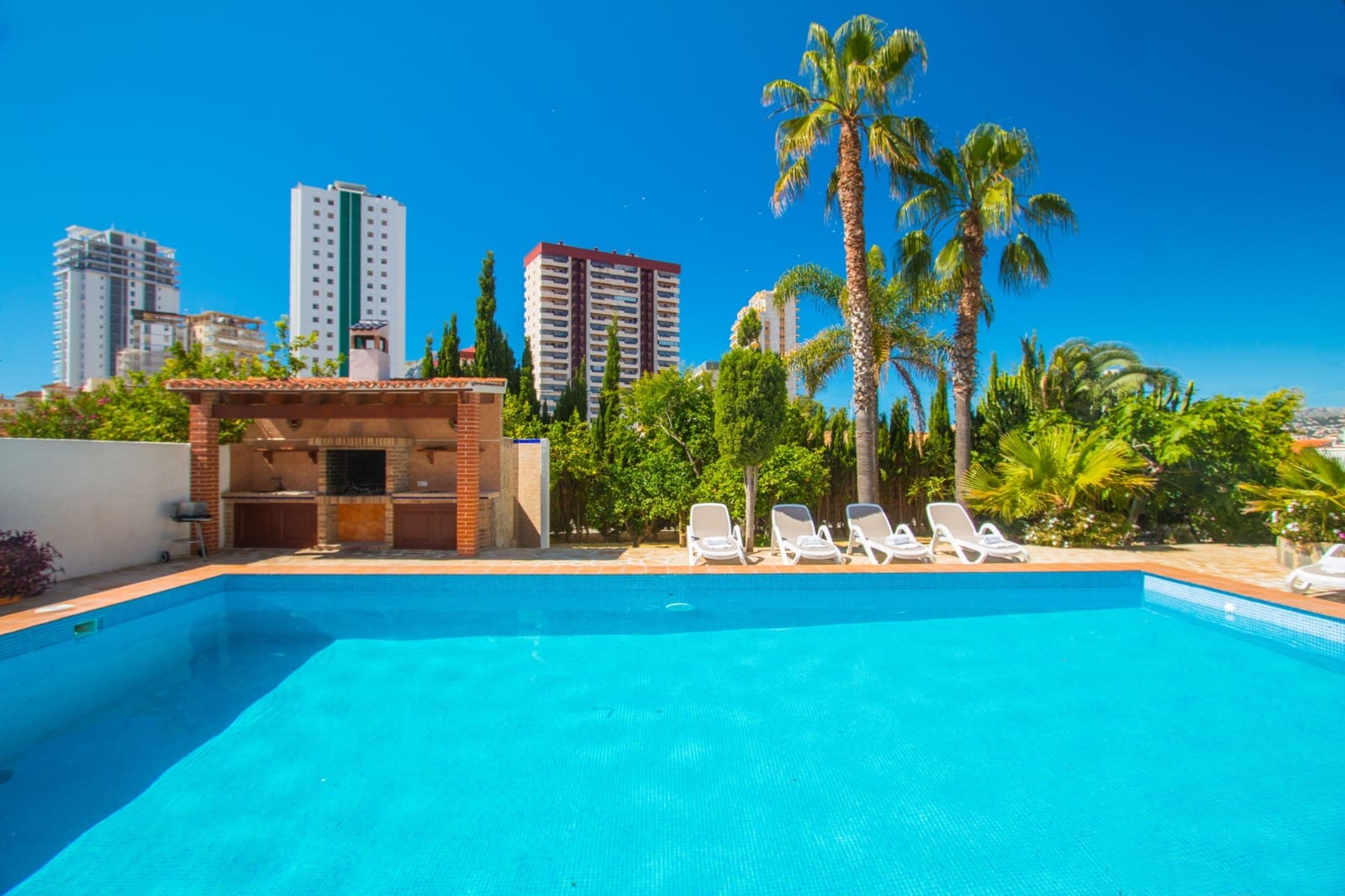 5 Zimmer Villa zu verkaufen in Calpe / Calp mit Pool - 790.000 € (Ref: 10098695)