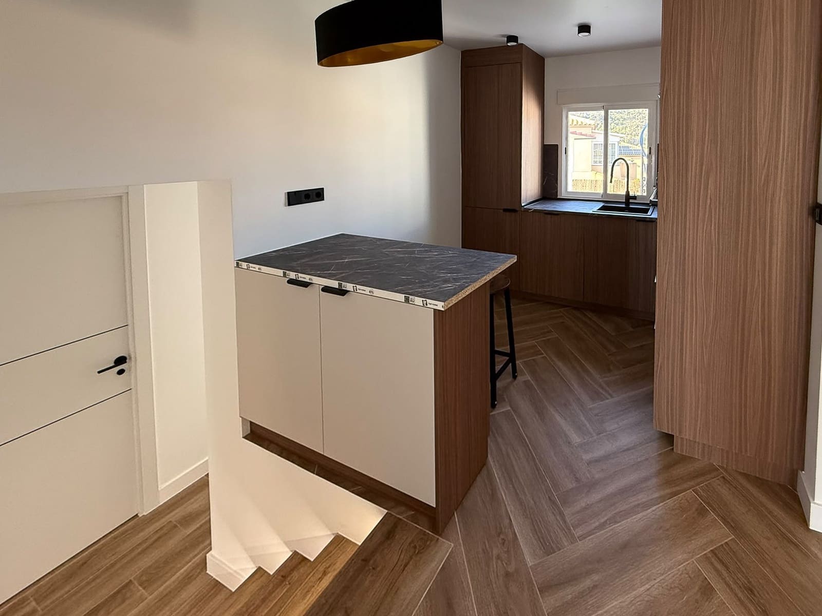 4 quarto Moradia para venda em La Nucia com piscina - 395 000 € (Ref: 10110423)
