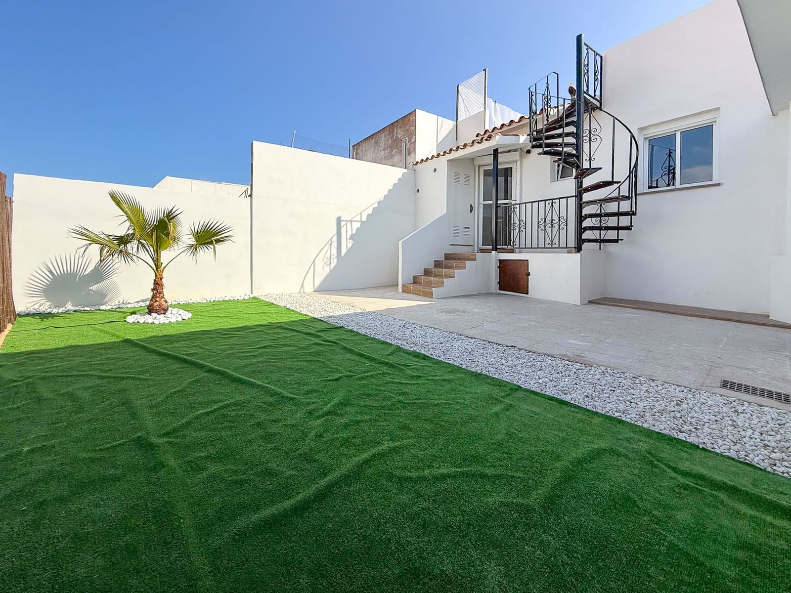 4 quarto Moradia para venda em La Nucia com piscina - 395 000 € (Ref: 10110423)