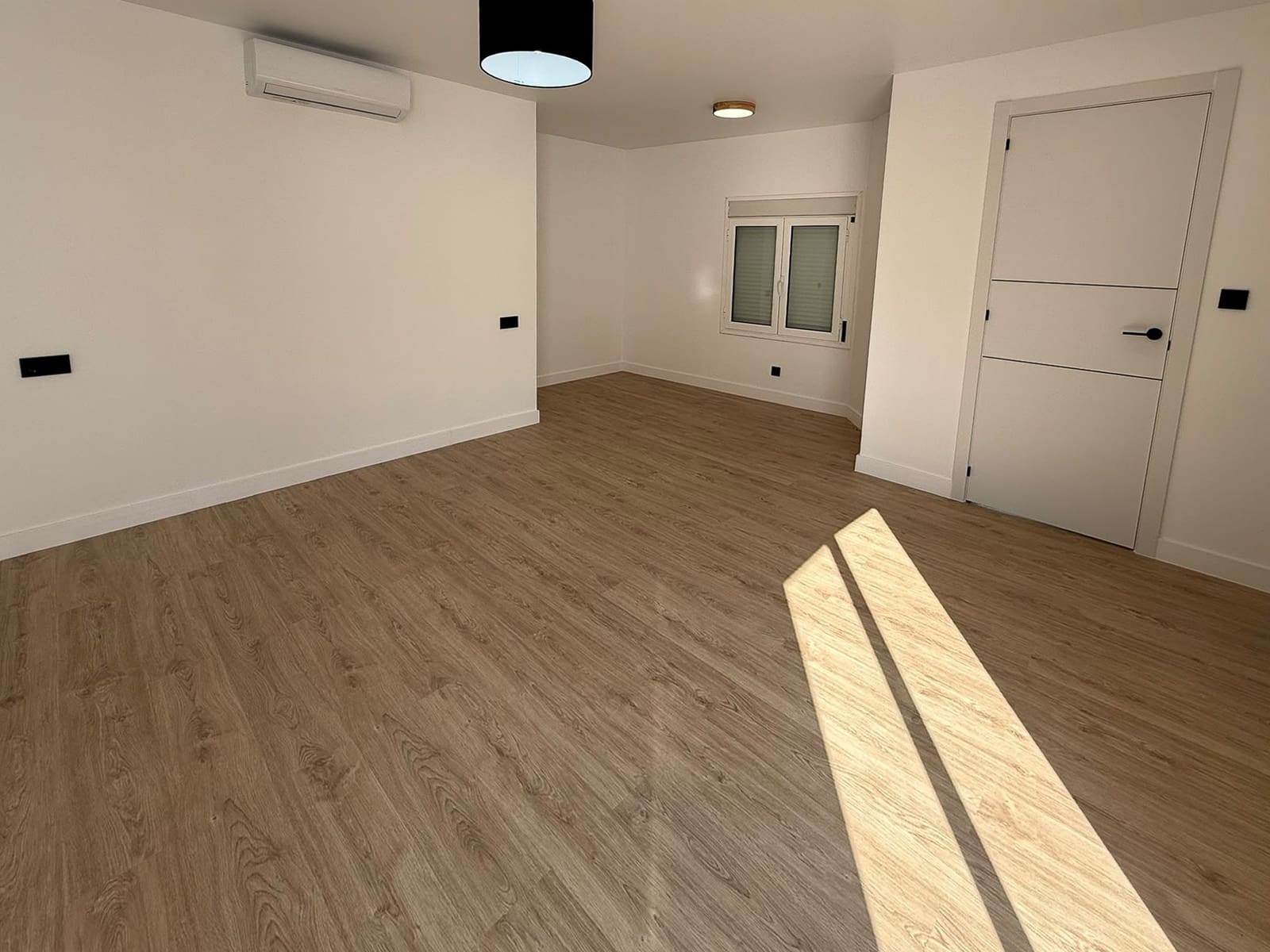 4 quarto Moradia para venda em La Nucia com piscina - 395 000 € (Ref: 10110423)