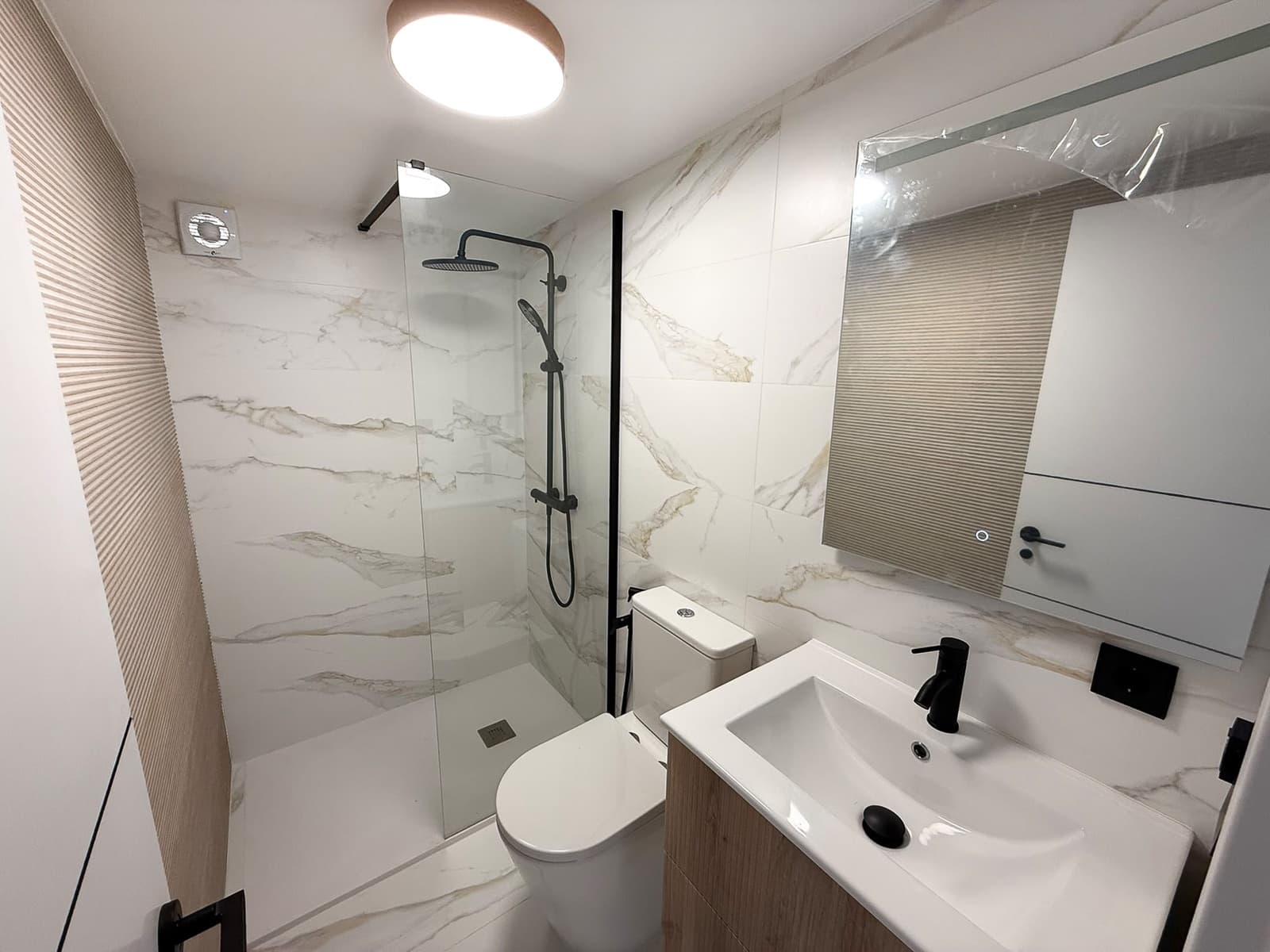 4 quarto Moradia para venda em La Nucia com piscina - 395 000 € (Ref: 10110423)