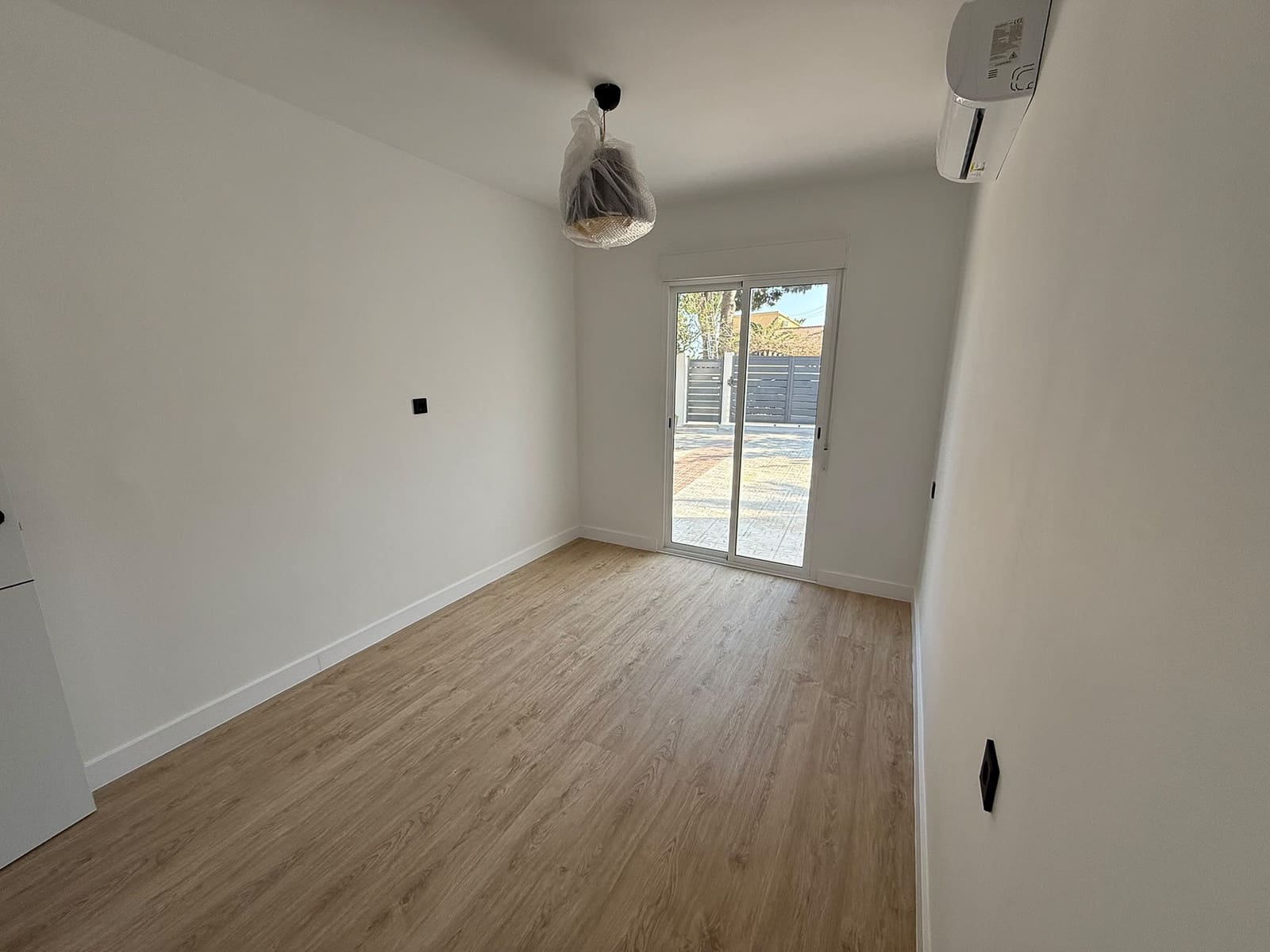 4 quarto Moradia para venda em La Nucia com piscina - 395 000 € (Ref: 10110423)