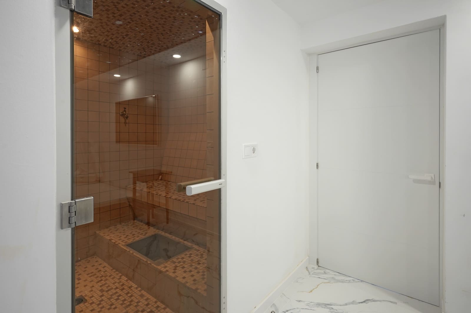 5 quarto Moradia para venda em Calpe / Calp com piscina garagem - 729 000 € (Ref: 10110424)