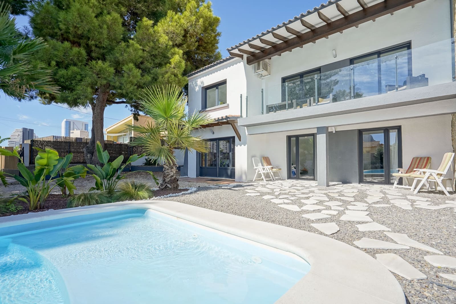 5 quarto Moradia para venda em Calpe / Calp com piscina garagem - 729 000 € (Ref: 10110424)
