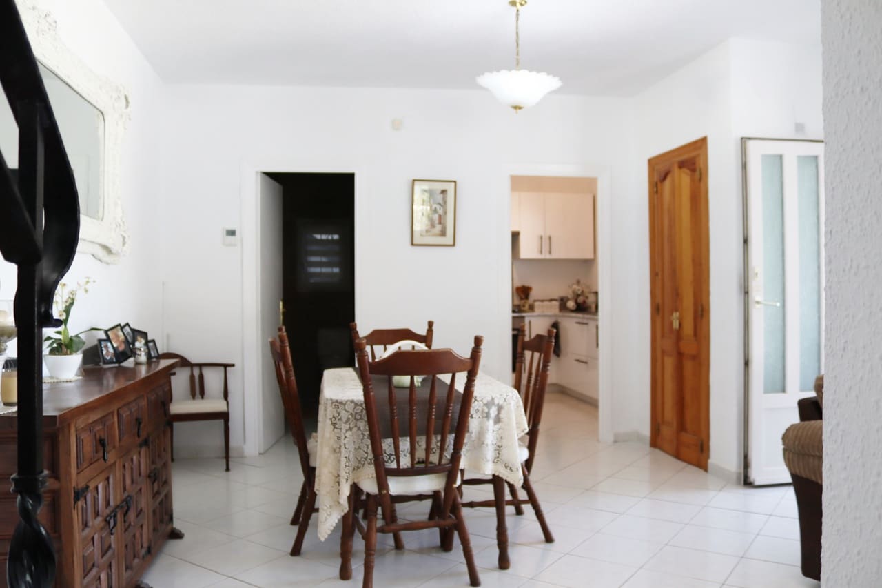 5 soverom Villa til salgs i Parcent med garasje - € 360 000 (Ref: 10187249)