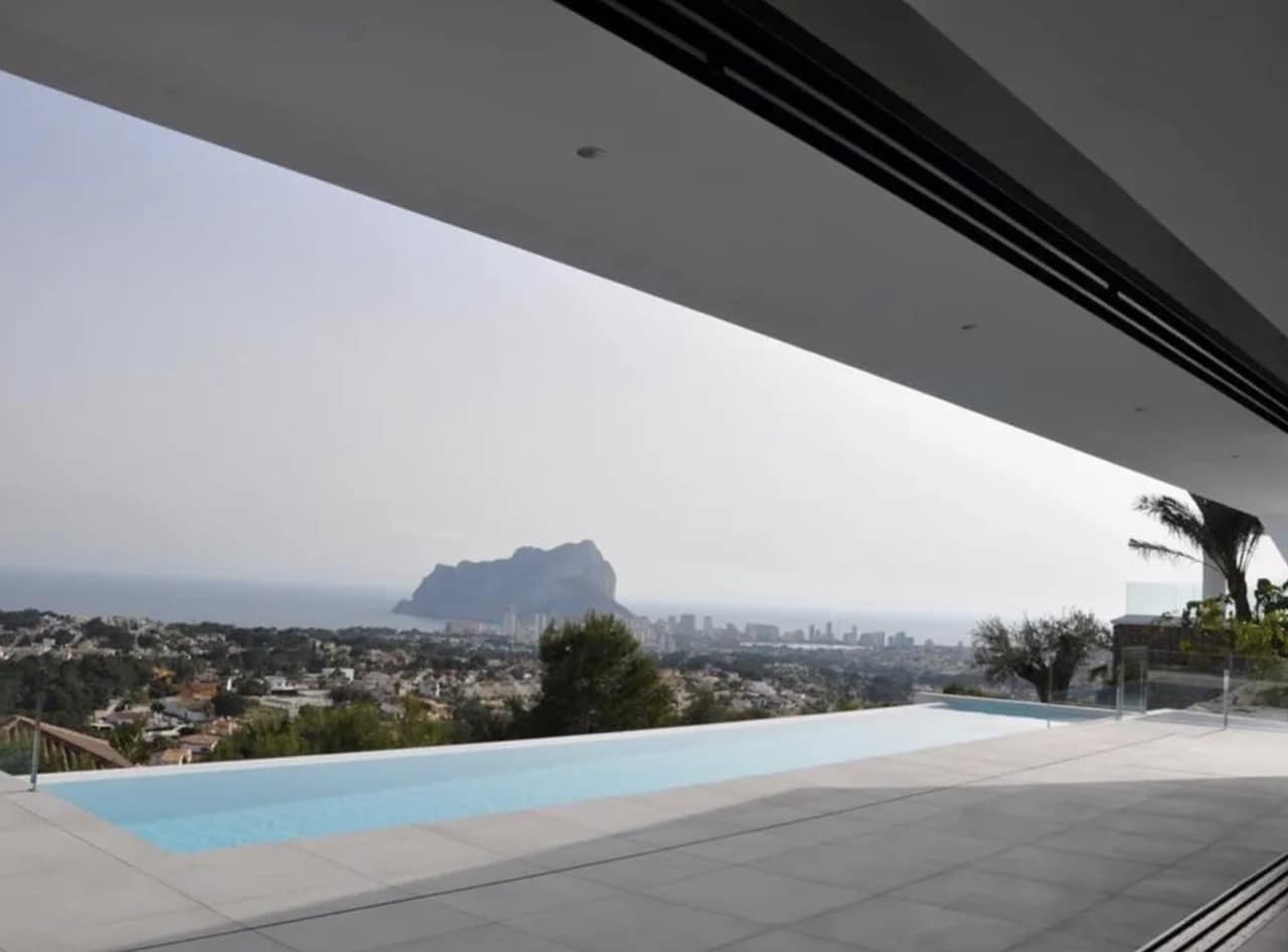 4 bedroom Villa for sale in Calpe / Calp with pool garage - € 2,900,000 (Ref: 7800309)