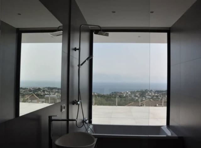 4 bedroom Villa for sale in Calpe / Calp with pool garage - € 2,900,000 (Ref: 7800309)