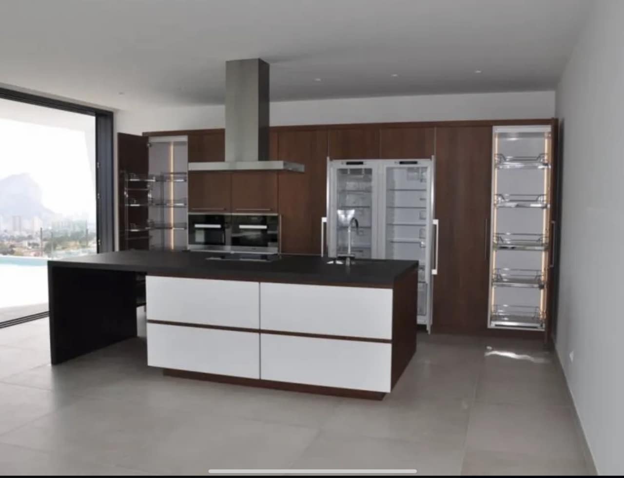 4 bedroom Villa for sale in Calpe / Calp with pool garage - € 2,900,000 (Ref: 7800309)