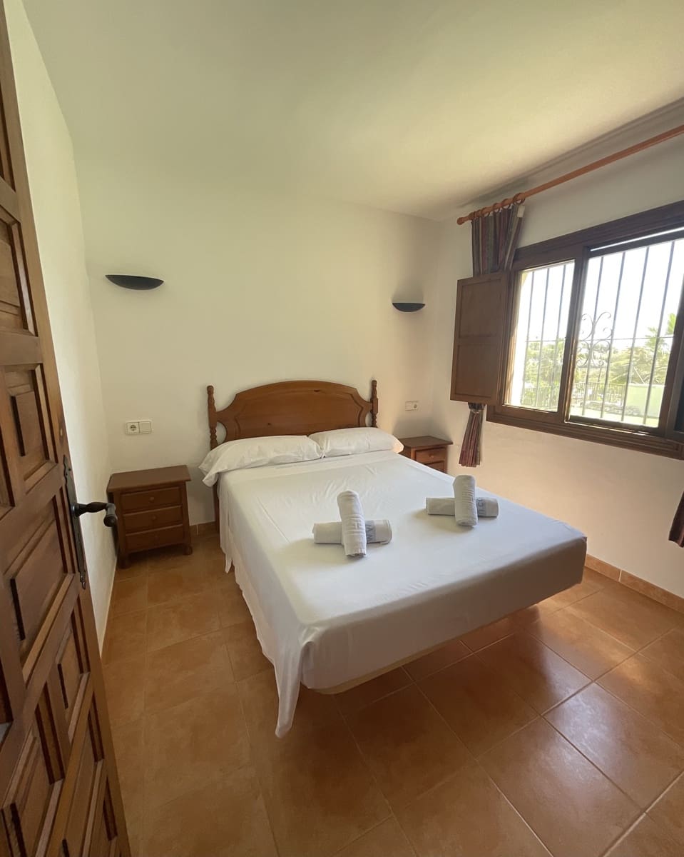 3 bedroom Villa for sale in Calpe / Calp with pool garage - € 435,000 (Ref: 7800607)