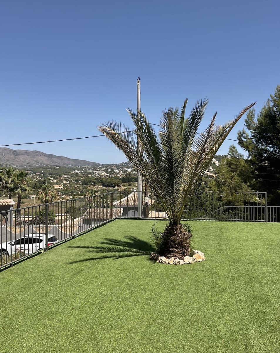 3 bedroom Villa for sale in Calpe / Calp with pool garage - € 435,000 (Ref: 7800607)