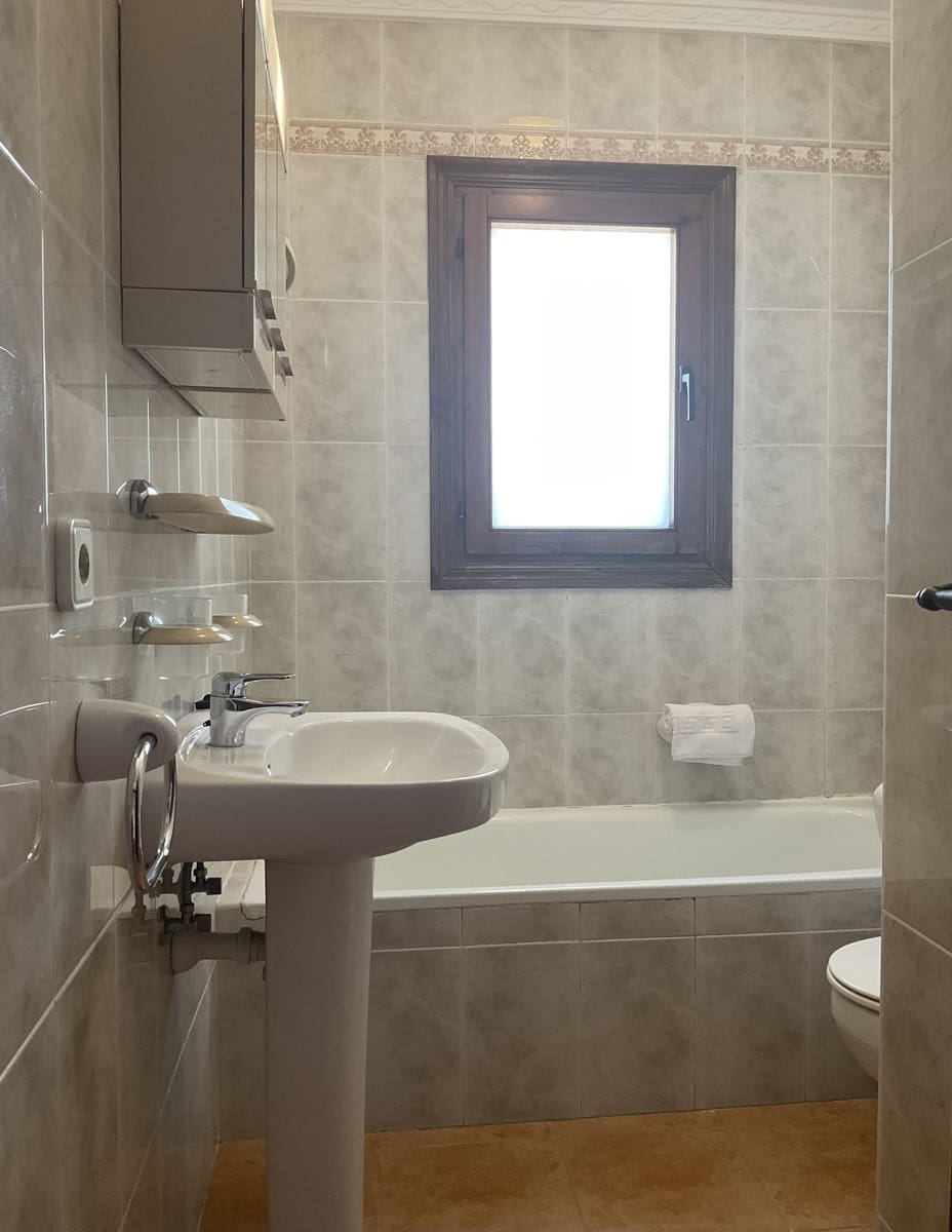 3 bedroom Villa for sale in Calpe / Calp with pool garage - € 435,000 (Ref: 7800607)