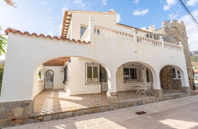 7 soveværelse Villa til salg i Calpe / Calp med swimmingpool garage - € 690.000 (Ref: 8123831)