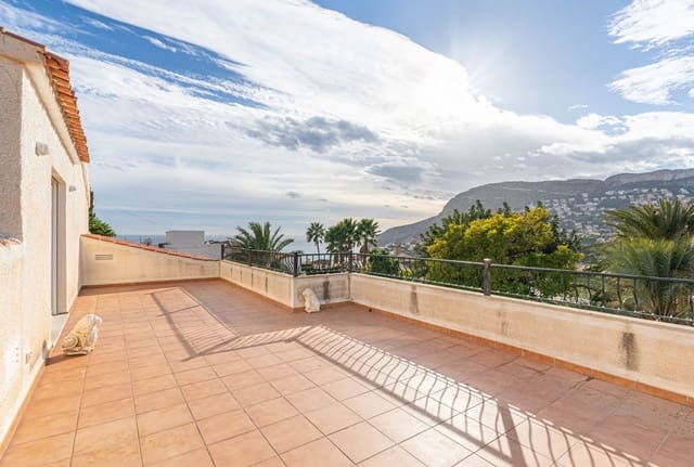 7 soveværelse Villa til salg i Calpe / Calp med swimmingpool garage - € 690.000 (Ref: 8123831)