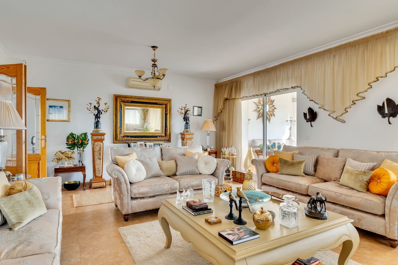 5 soverom Villa til salgs i Pego med svømmebasseng - € 699 000 (Ref: 8352665)