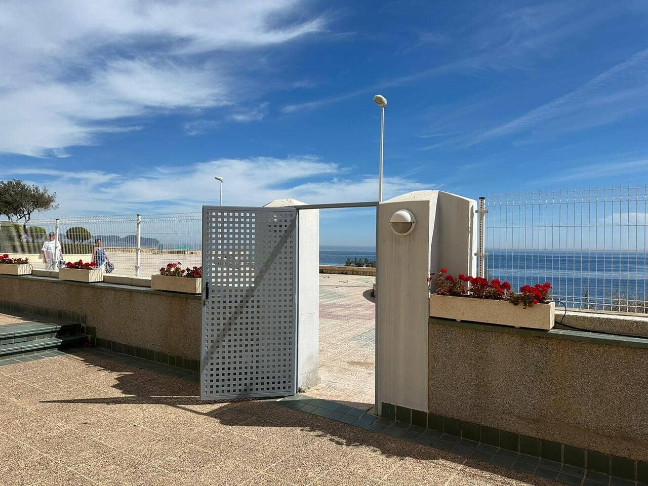 2 bedroom Penthouse for sale in Calpe / Calp with pool garage - € 499,000 (Ref: 8358120)