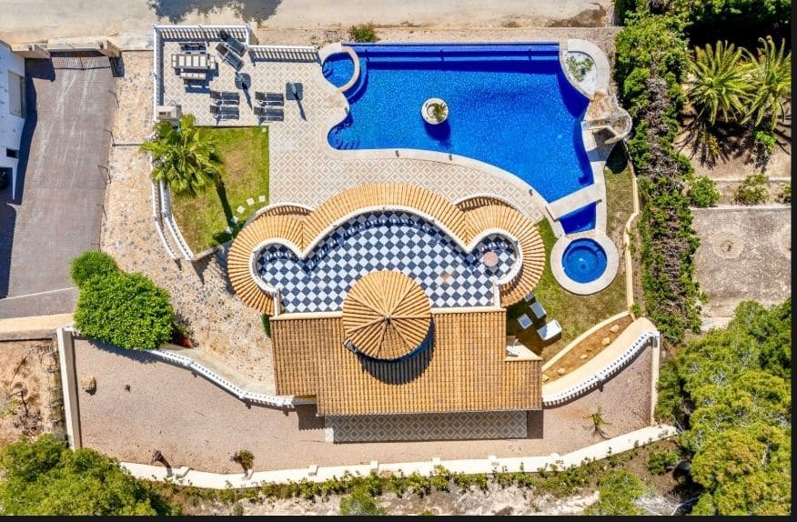 4 camera da letto Villa in vendita in Calpe / Calp con piscina garage - 1.400.000 € (Rif: 8360699)