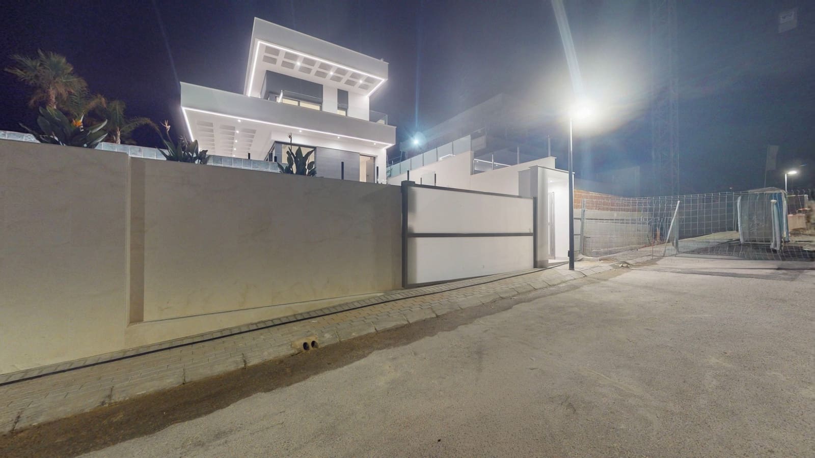 3 makuuhuone Huvila myytävänä paikassa Finestrat mukana uima-altaan - 1 200 000 € (Ref: 8429391)