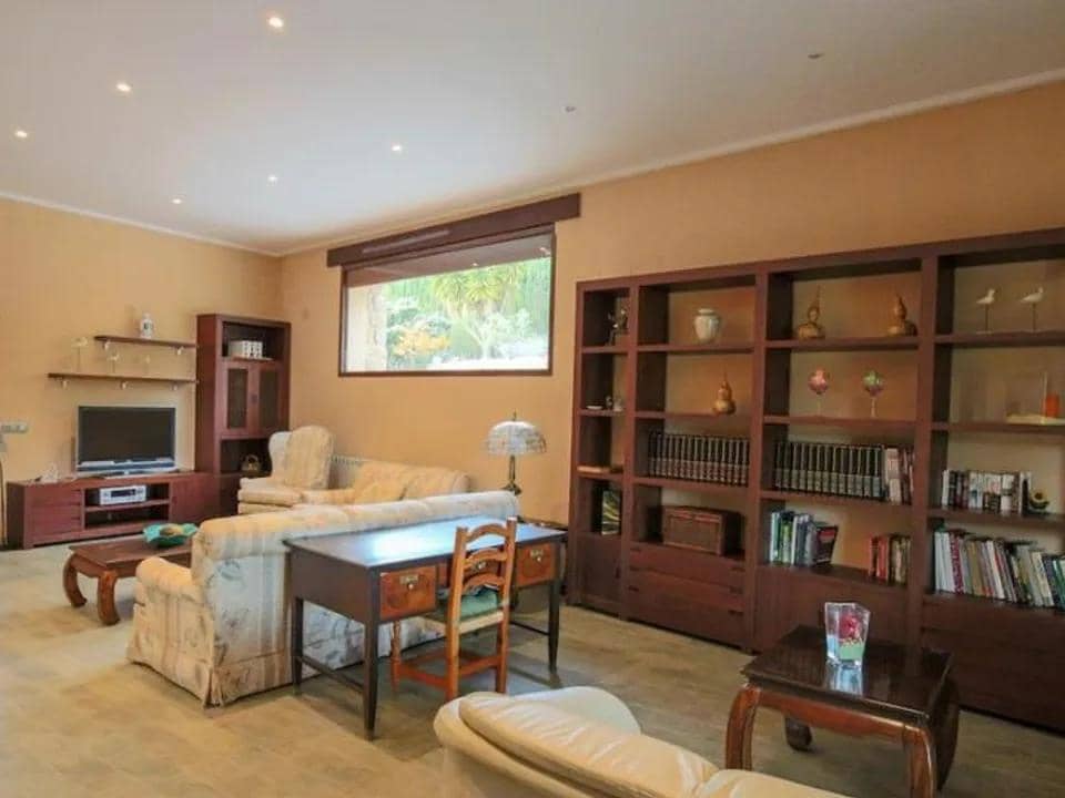 4 bedroom Finca/Country House for sale in Pedreguer with pool garage - € 1,290,000 (Ref: 8714219)