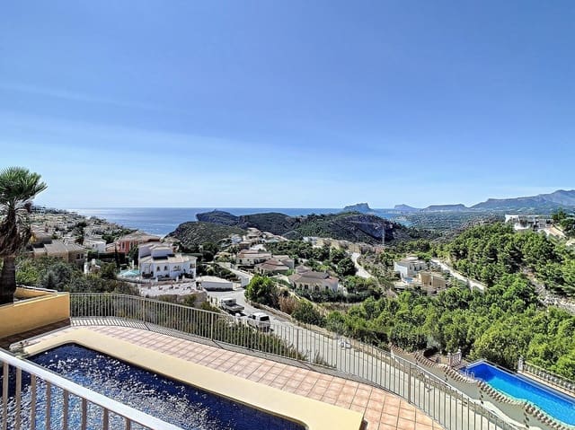 3 soverom Villa til salgs i Benitachell / Benitatxell med svømmebasseng garasje - € 695 000 (Ref: 8735997)