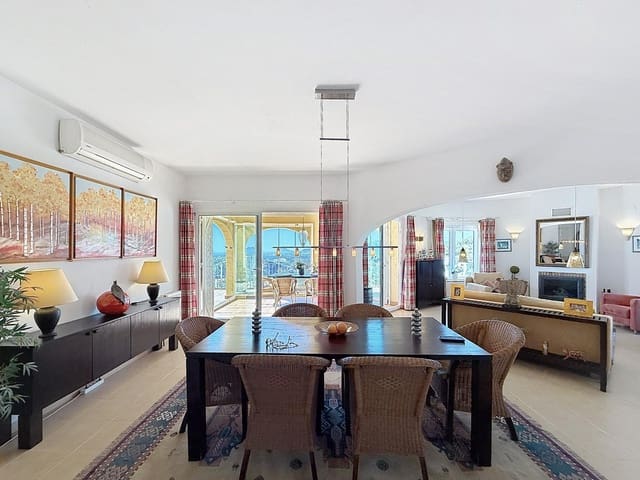 3 soverom Villa til salgs i Benitachell / Benitatxell med svømmebasseng garasje - € 745 000 (Ref: 8735997)