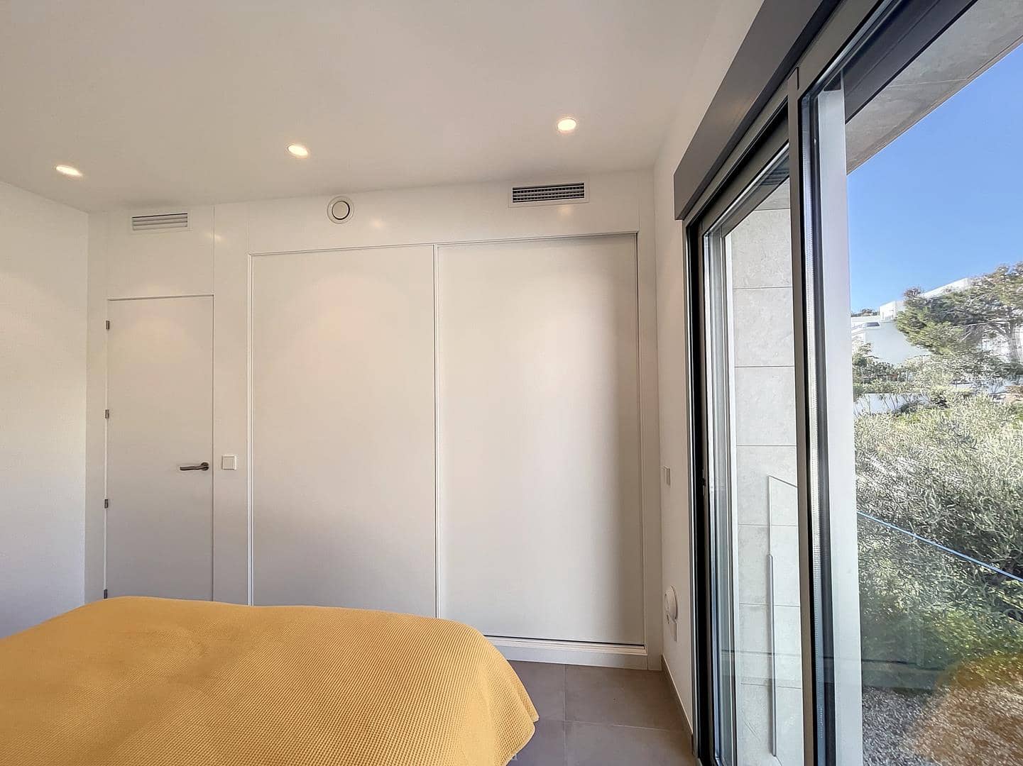 4 bedroom Villa for sale in Benitachell / Benitatxell with pool garage - € 1,295,000 (Ref: 8751571)