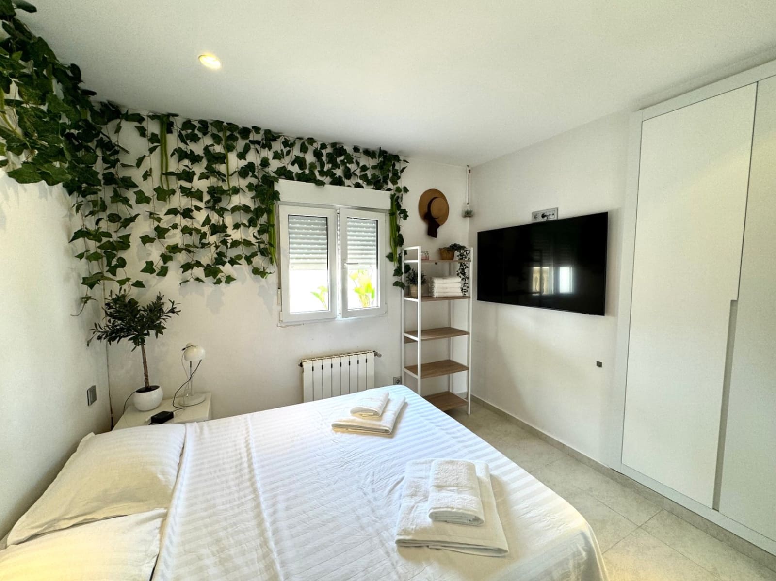 5 bedroom Villa for sale in La Nucia with pool garage - € 790,000 (Ref: 8771055)