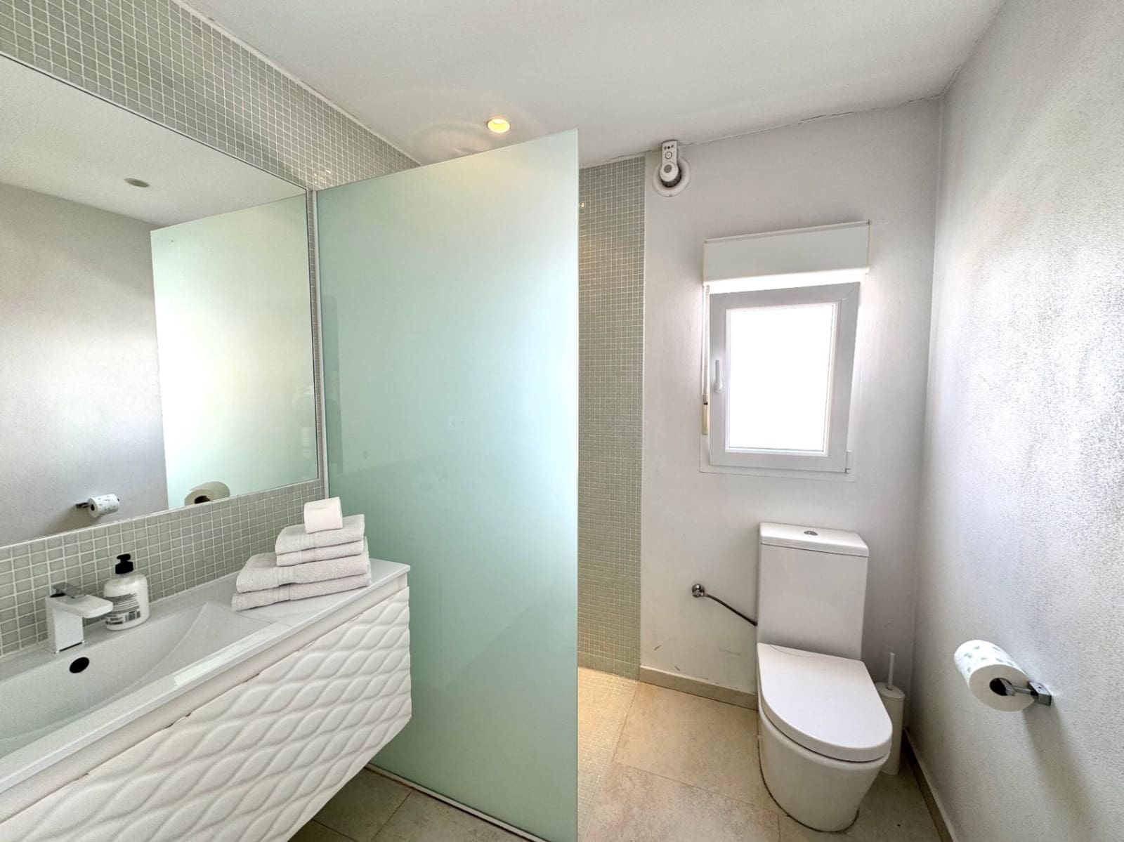 5 bedroom Villa for sale in La Nucia with pool garage - € 790,000 (Ref: 8771055)