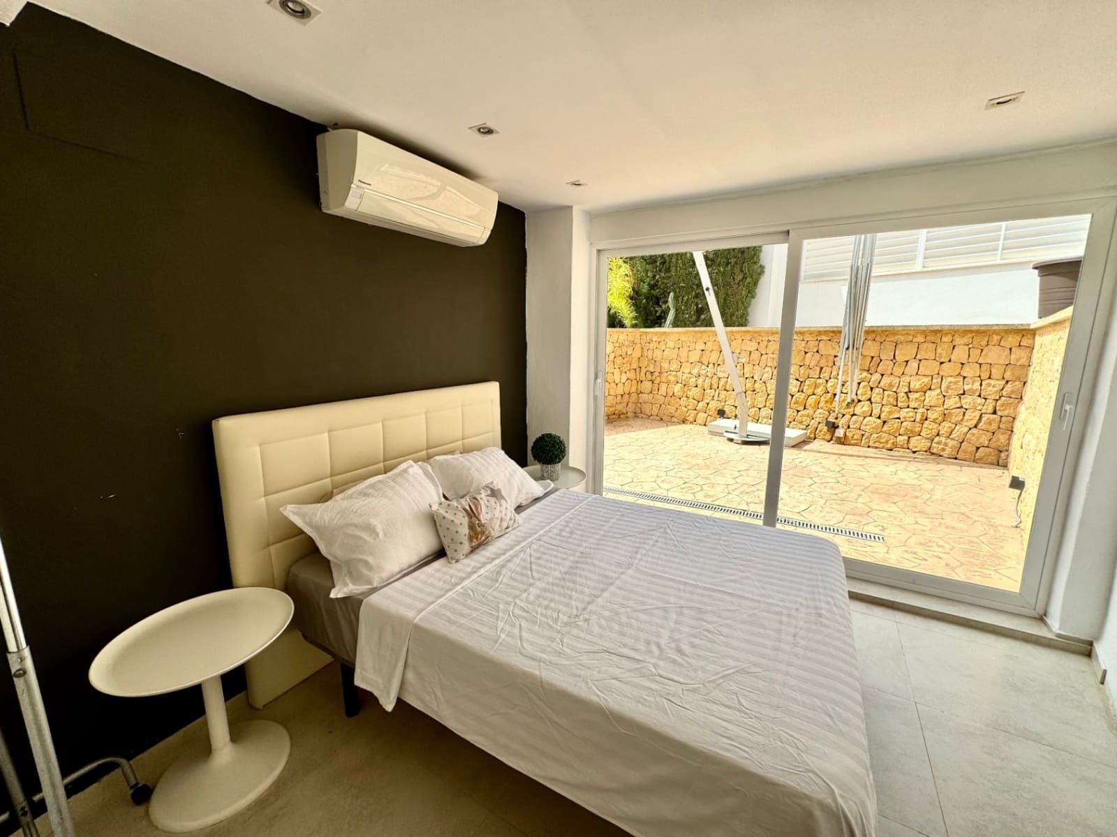 5 bedroom Villa for sale in La Nucia with pool garage - € 790,000 (Ref: 8771055)