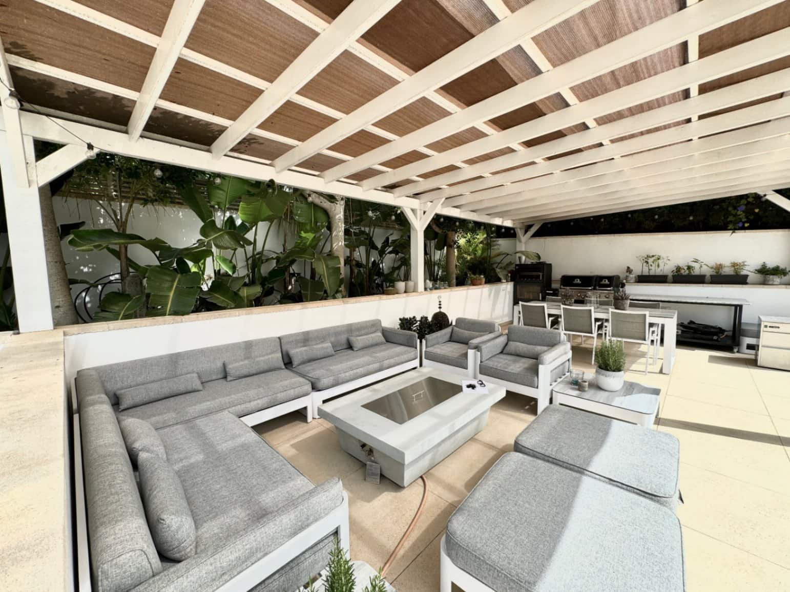 5 bedroom Villa for sale in La Nucia with pool garage - € 790,000 (Ref: 8771055)