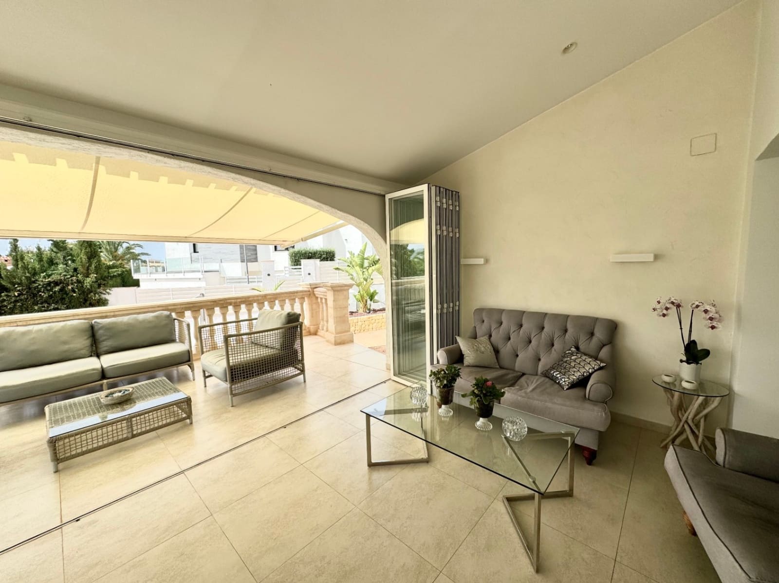 5 bedroom Villa for sale in La Nucia with pool garage - € 790,000 (Ref: 8771055)