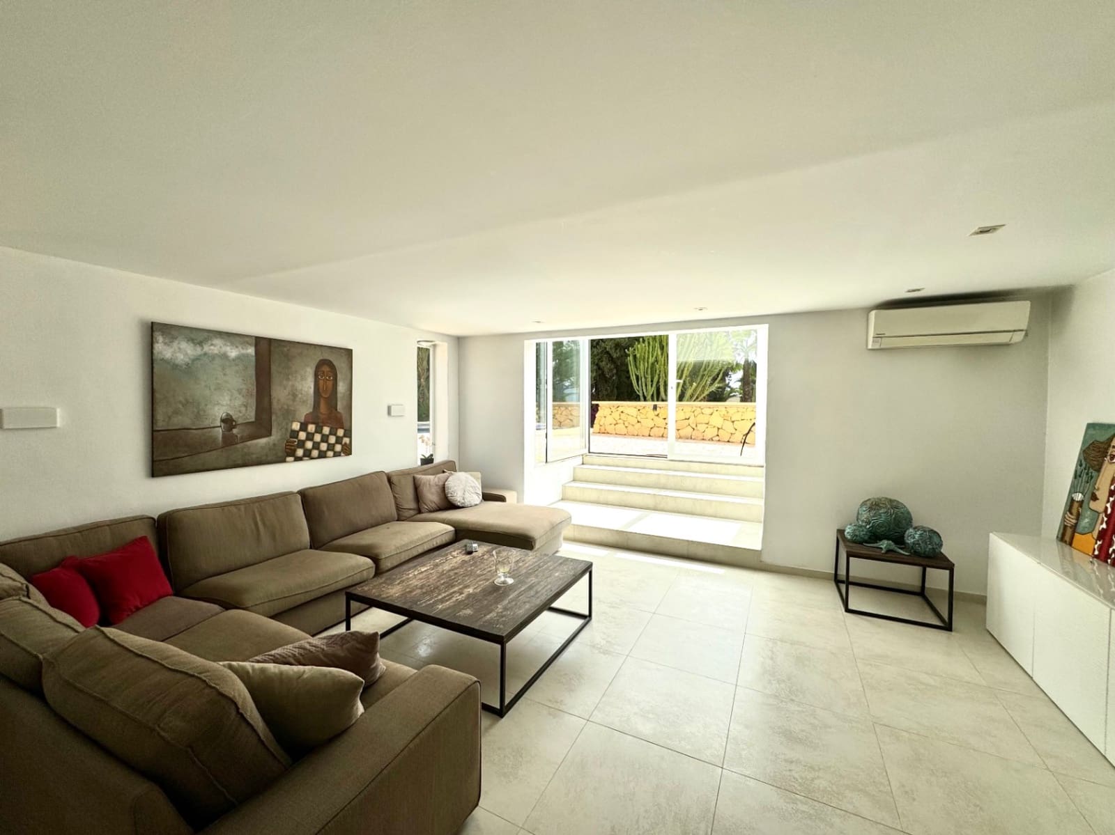 5 bedroom Villa for sale in La Nucia with pool garage - € 790,000 (Ref: 8771055)