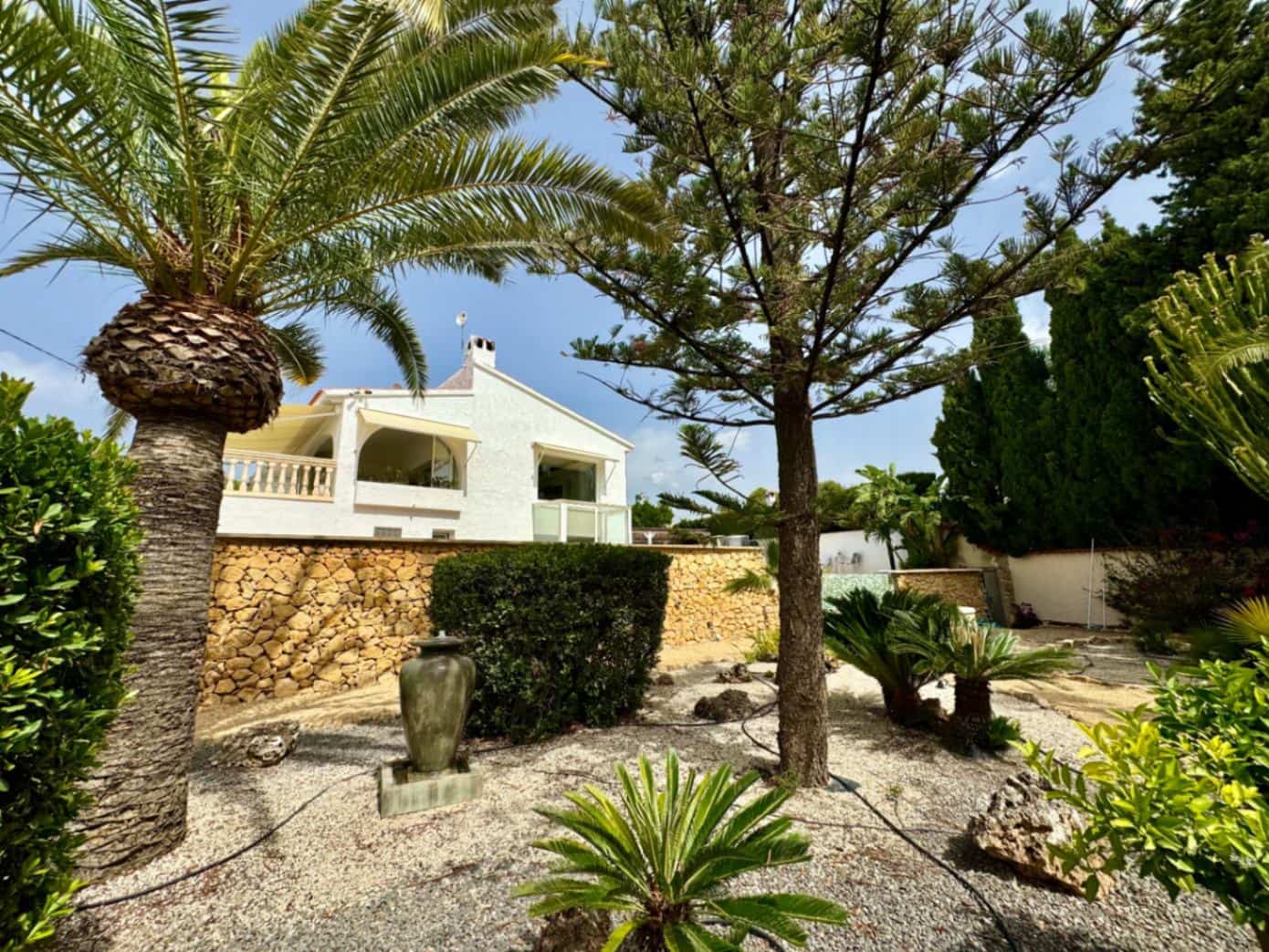 5 bedroom Villa for sale in La Nucia with pool garage - € 790,000 (Ref: 8771055)