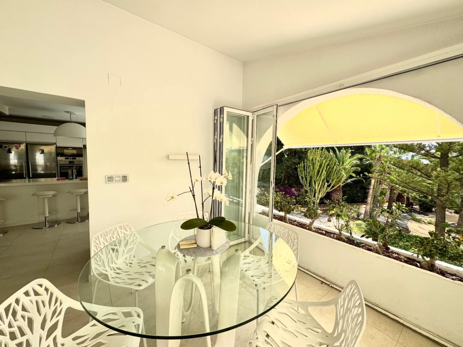 5 bedroom Villa for sale in La Nucia with pool garage - € 790,000 (Ref: 8771055)