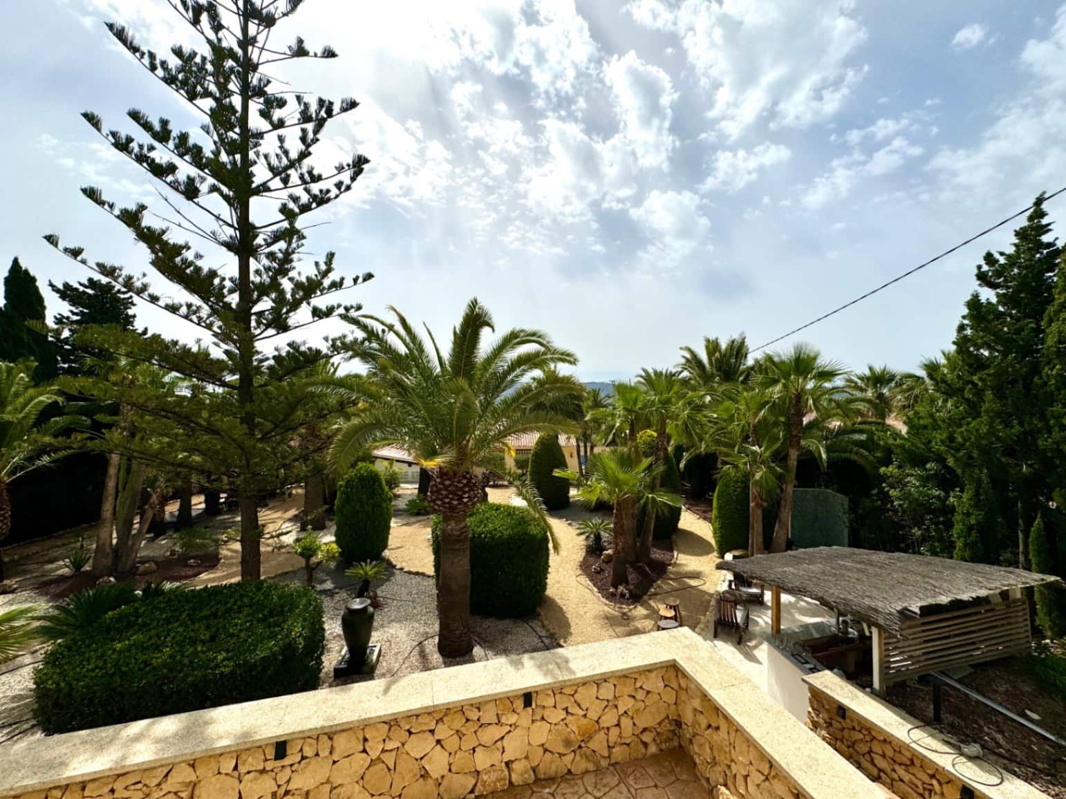 5 bedroom Villa for sale in La Nucia with pool garage - € 790,000 (Ref: 8771055)