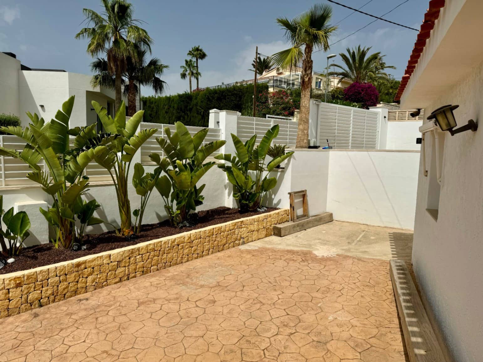 5 bedroom Villa for sale in La Nucia with pool garage - € 790,000 (Ref: 8771055)