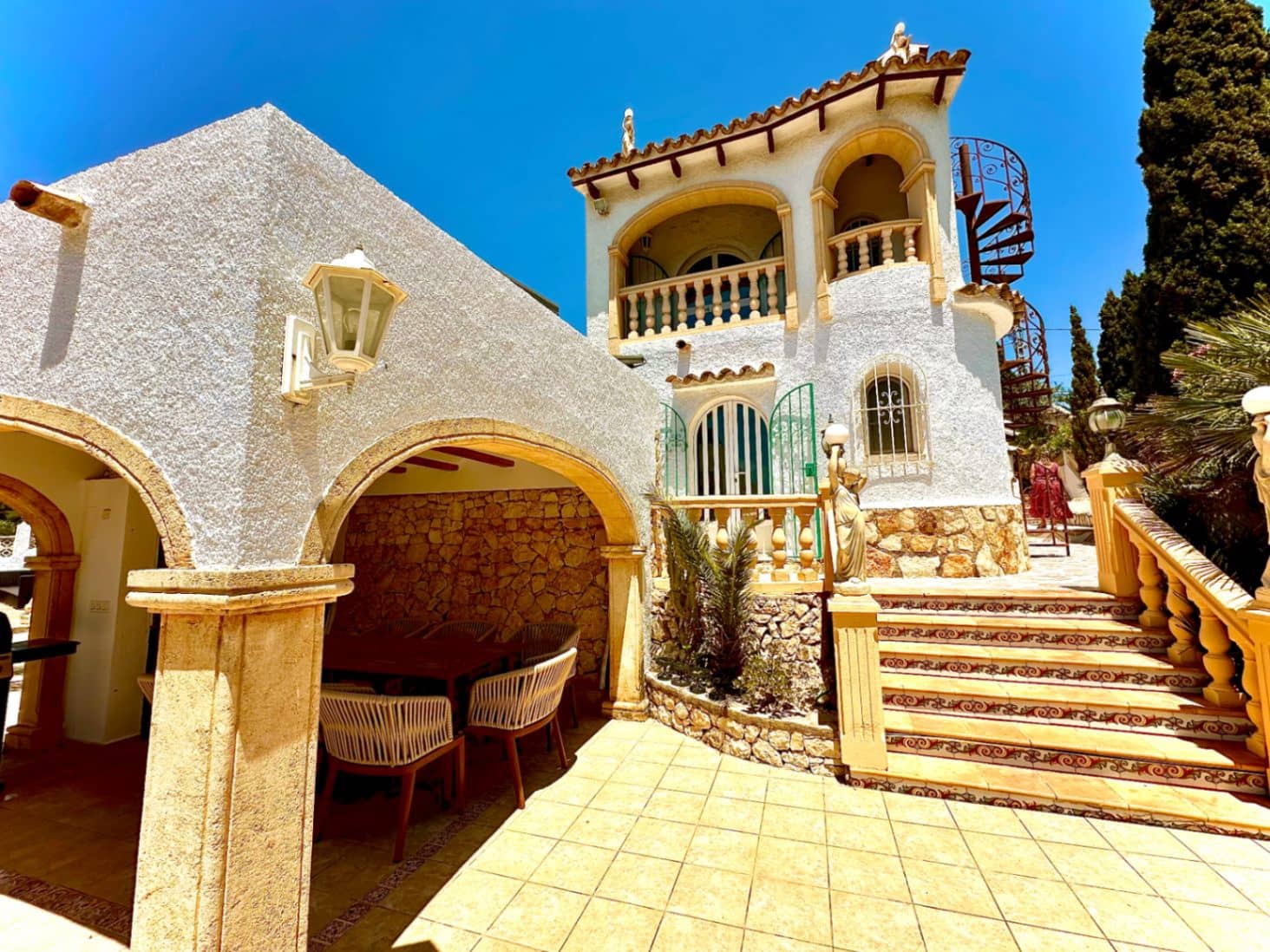 4 soverom Villa til salgs i Moraira med svømmebasseng - € 1 190 000 (Ref: 8771059)