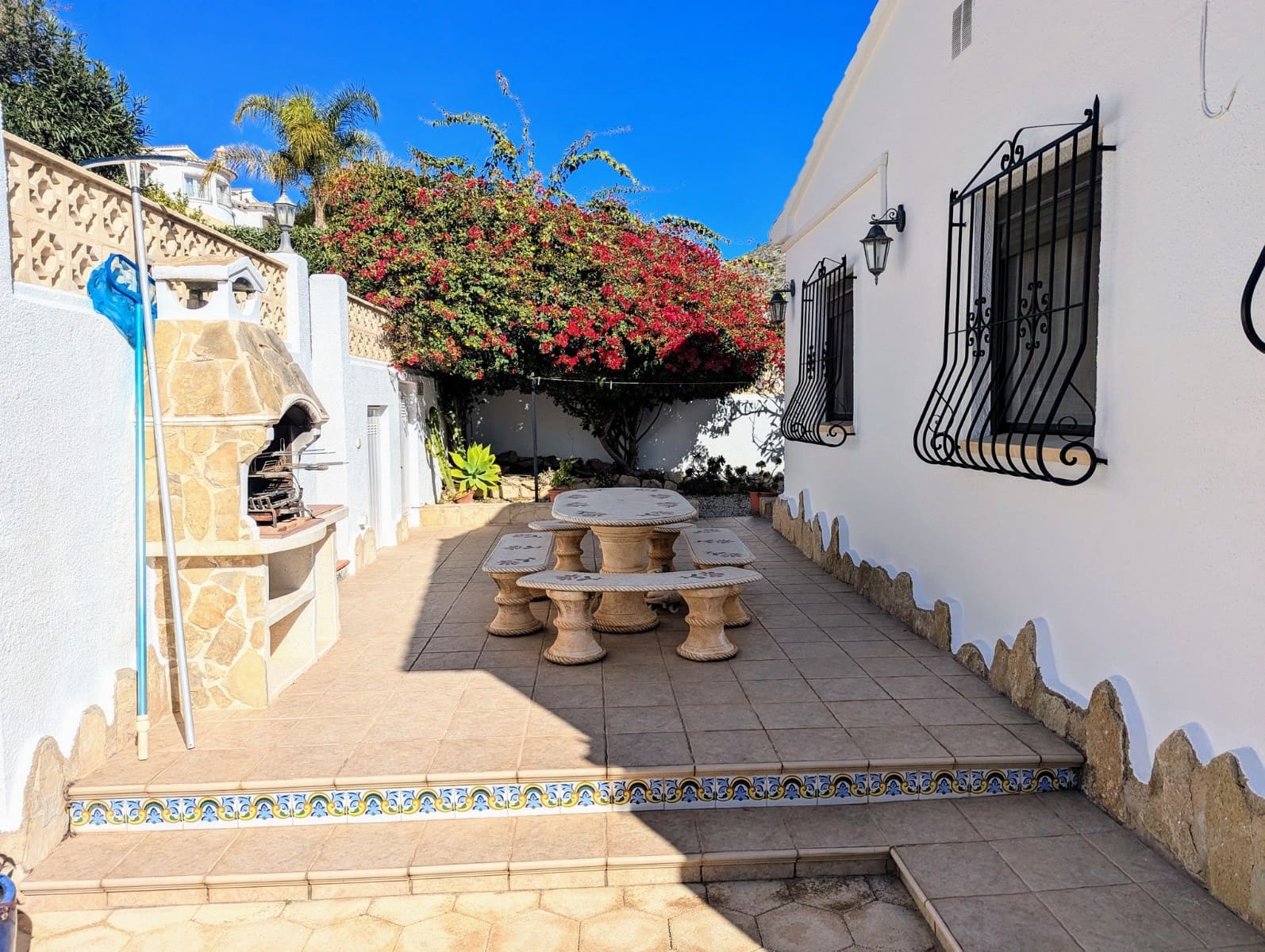 4 bedroom Villa for sale in Moraira with pool garage - € 665,000 (Ref: 8779774)