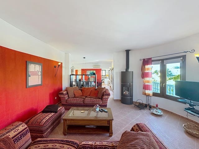 2 bedroom Villa for sale in Benitachell / Benitatxell with pool garage - € 550,000 (Ref: 8814804)