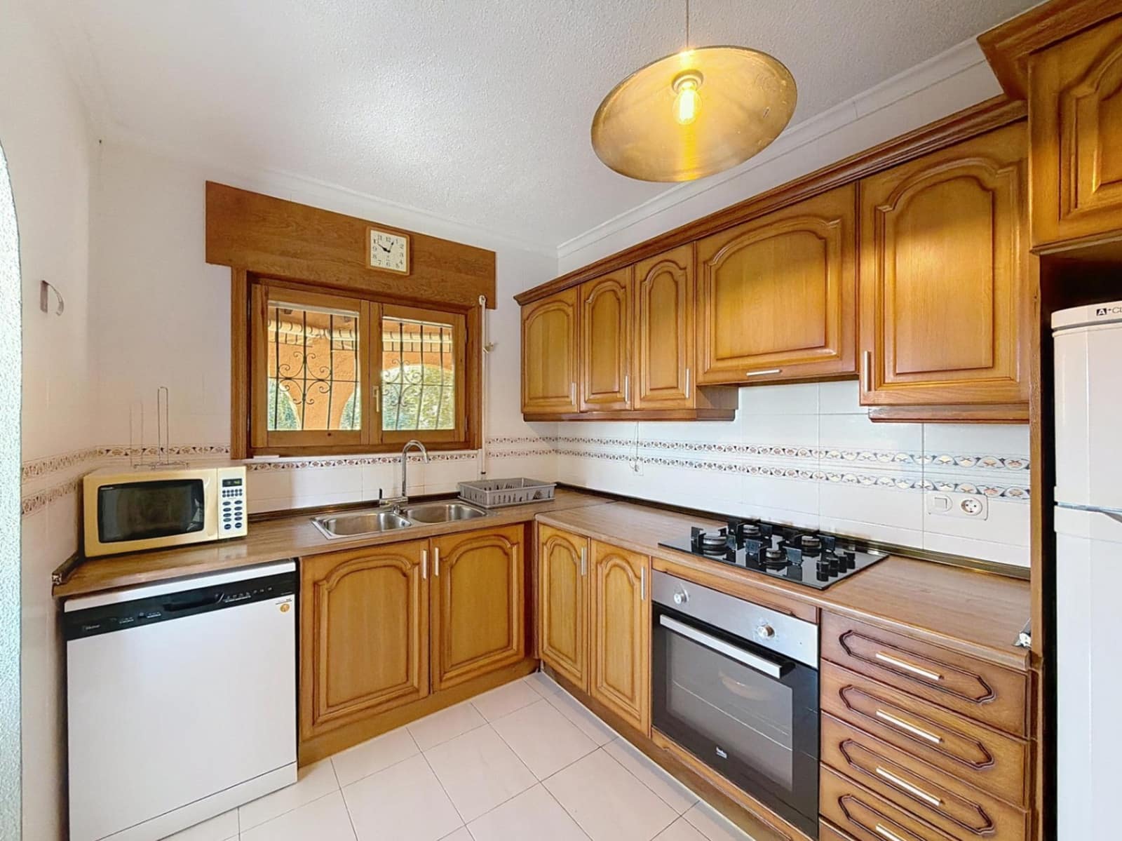 4 bedroom Villa for sale in Benitachell / Benitatxell with pool - € 619,000 (Ref: 8814805)