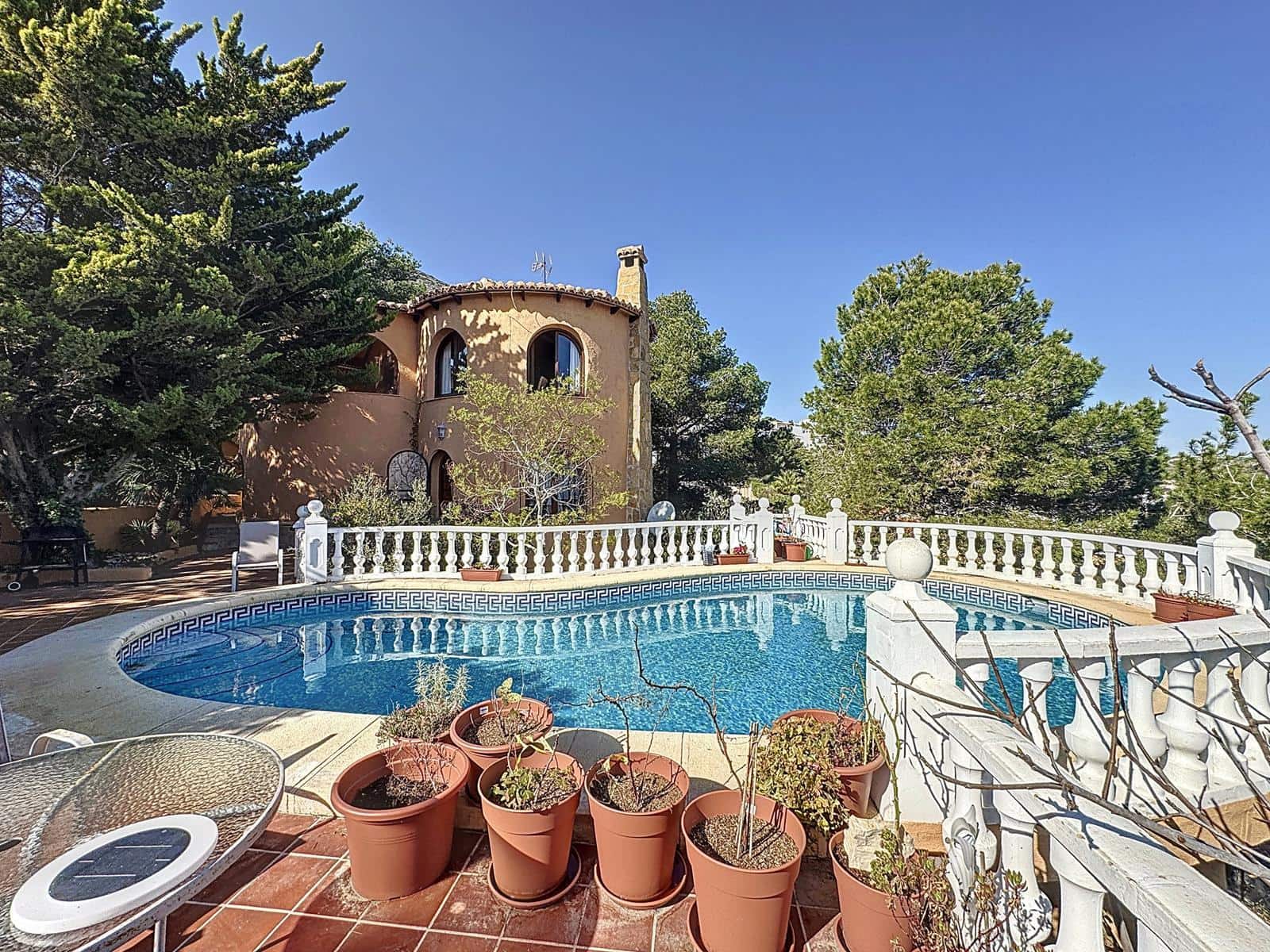 4 bedroom Villa for sale in Benitachell / Benitatxell with pool - € 619,000 (Ref: 8814805)