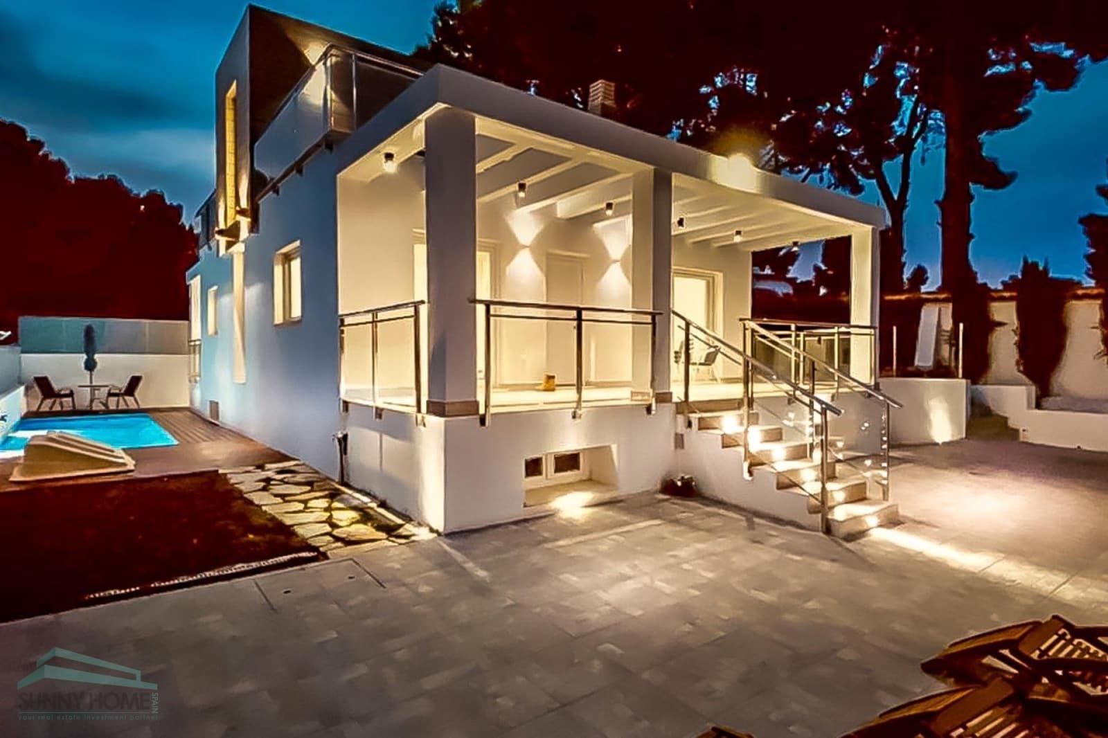 4 soveværelse Villa til salg i La Nucia med swimmingpool - € 620.000 (Ref: 8814812)