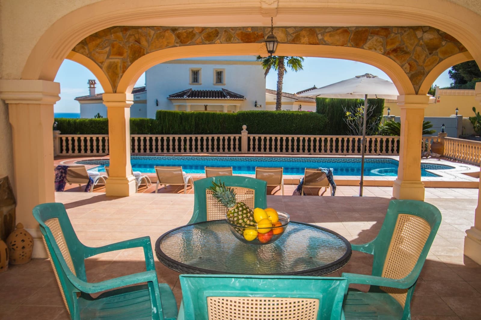 4 quarto Moradia para venda em Calpe / Calp com piscina - 670 000 € (Ref: 8891409)